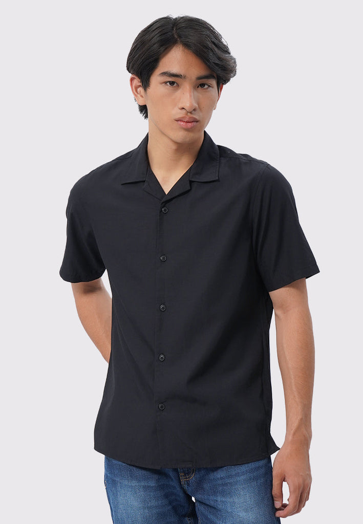 Relaxed Fit Short Sleeve Resort Shirt