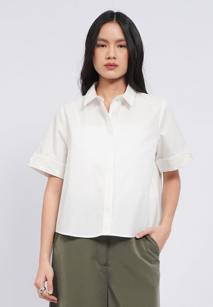 Short Sleeve Embroidered Blouse