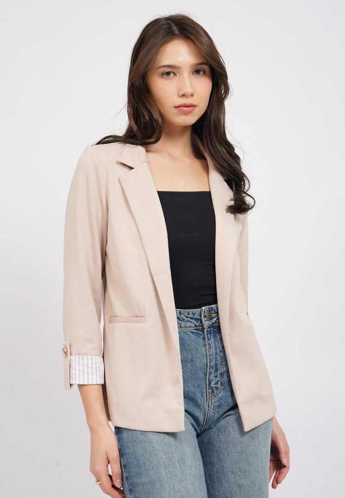Straight Cut Long Sleeve Blazer