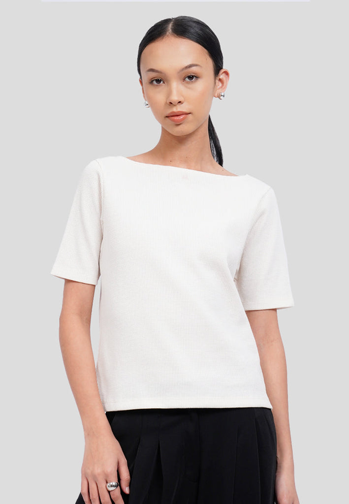 Boat Neck Short Sleeve Knit Top