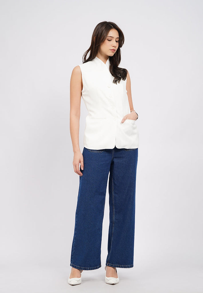 Standing Collar Slim Fit Vest