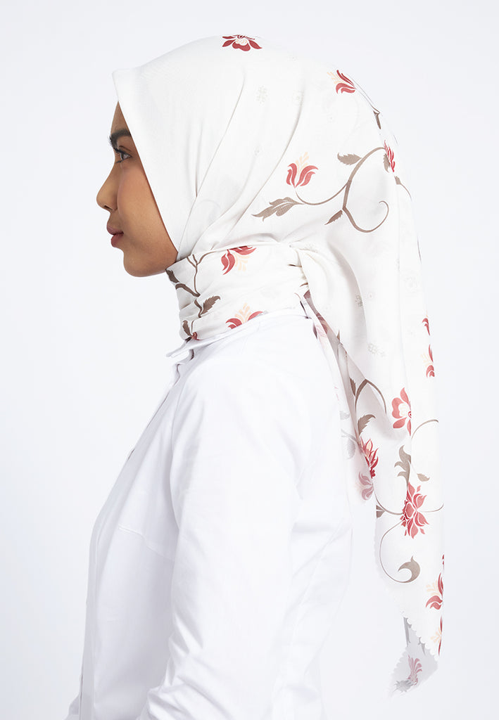 Off White Printed Scarf – EXECUTIVE