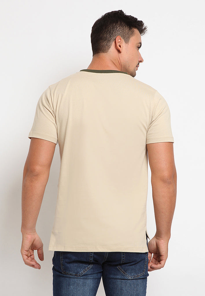 Contrast rib neck t-shirt