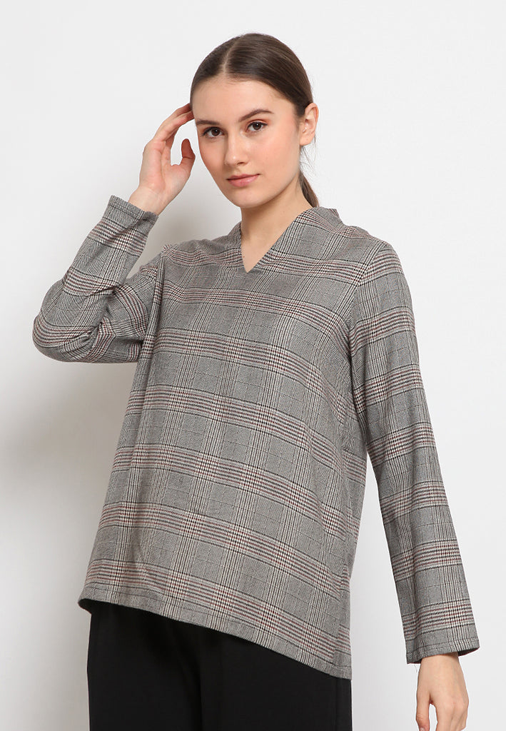 Long sleeve checkered blouse