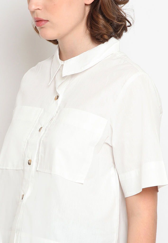 Crop shirt with pocket