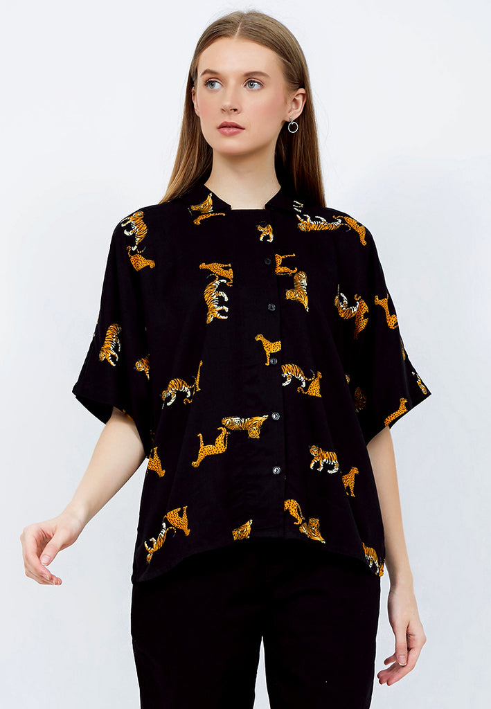 Animal Printed Short Sleeve Shirt
