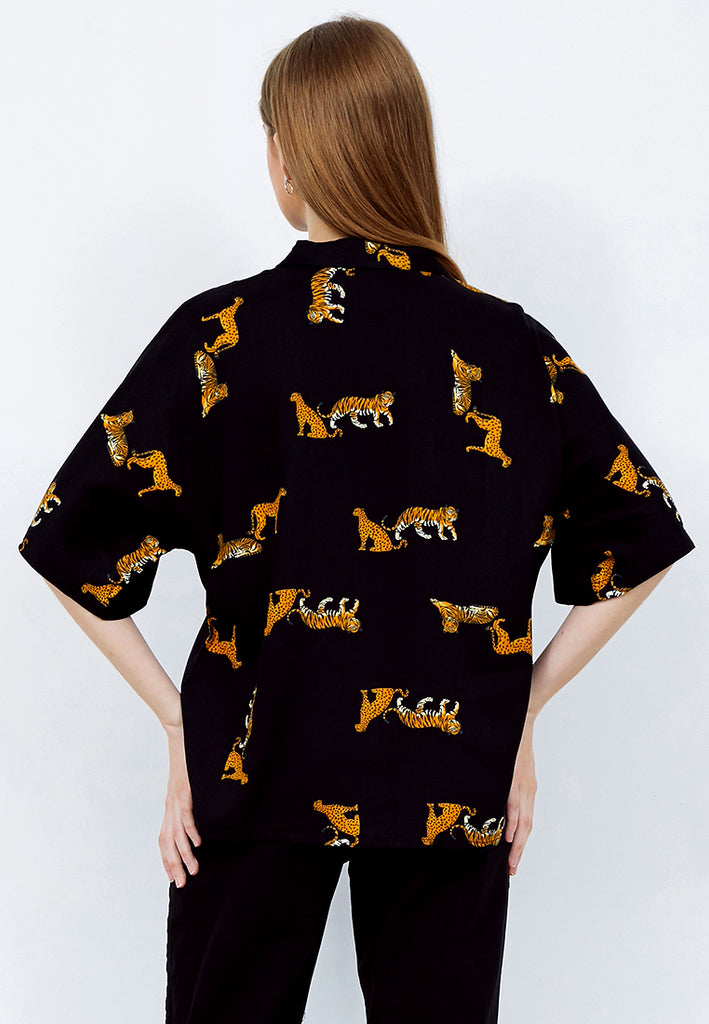 Animal Printed Short Sleeve Shirt