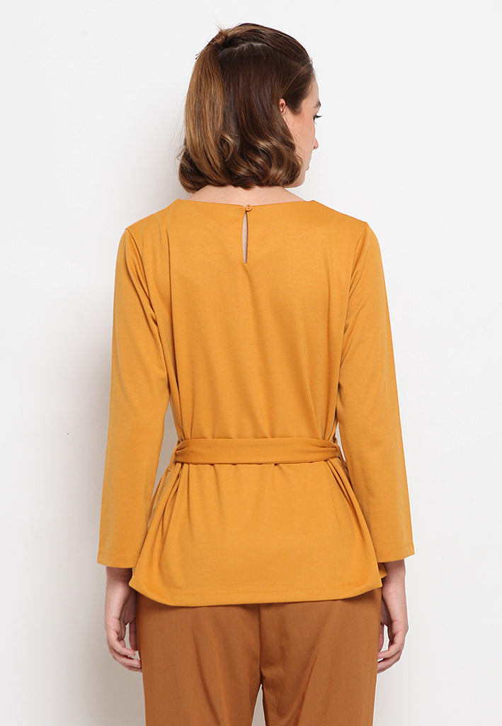 3/4 sleeve belted tops